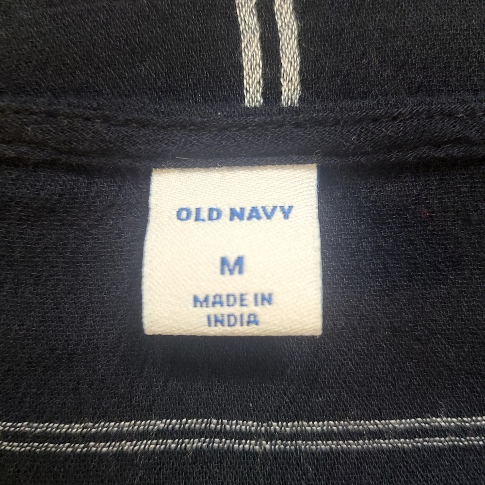 Old Navy Black & White Plaid Longsleeve Blouse, Size Medium - Picture 8 of 9